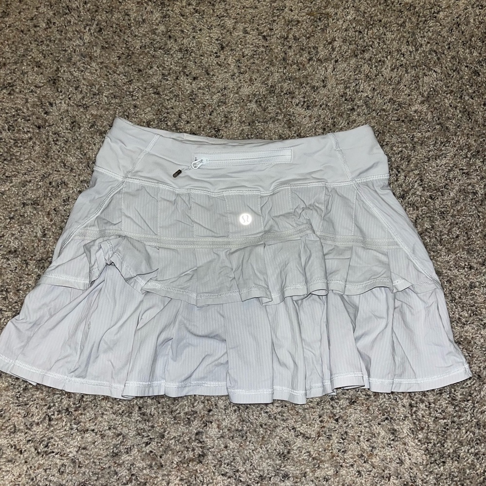 White lululemon skirt